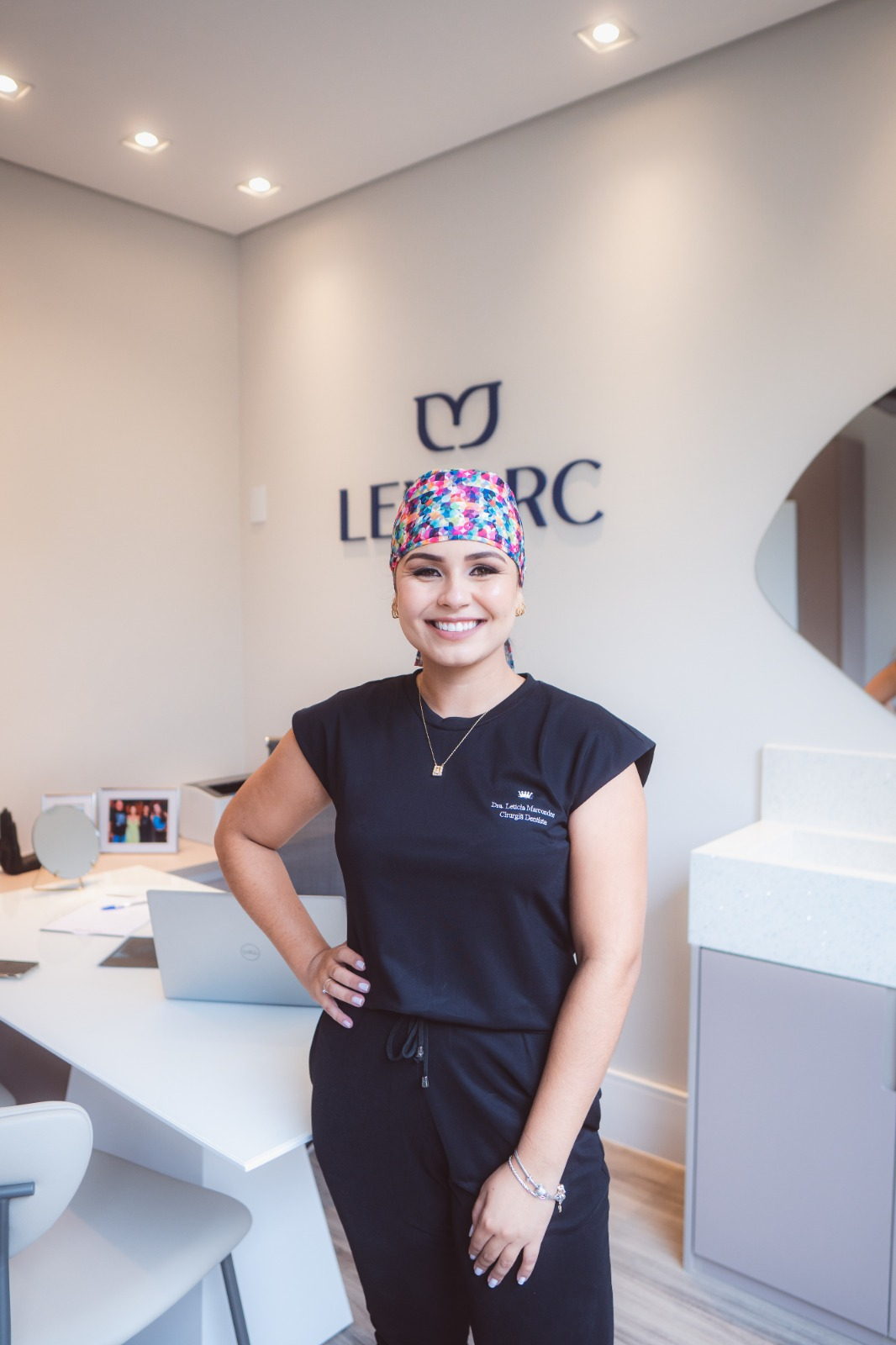 Dra. Letícia Marcondes na clínica Lemarc, em Indaiatuba, pronta para atender